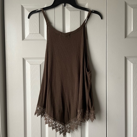 Junior’s Tank Top - Picture 1 of 6